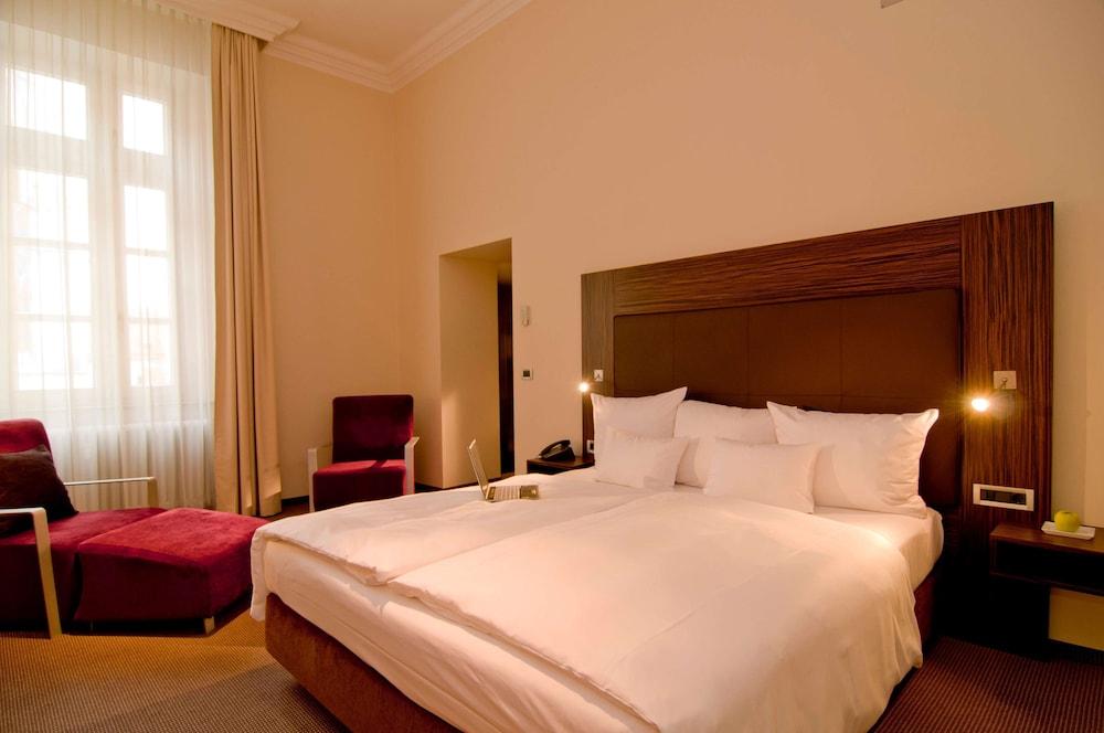 Herzogshof - Boutique-Hotel Am Dom 雷根斯堡 外观 照片