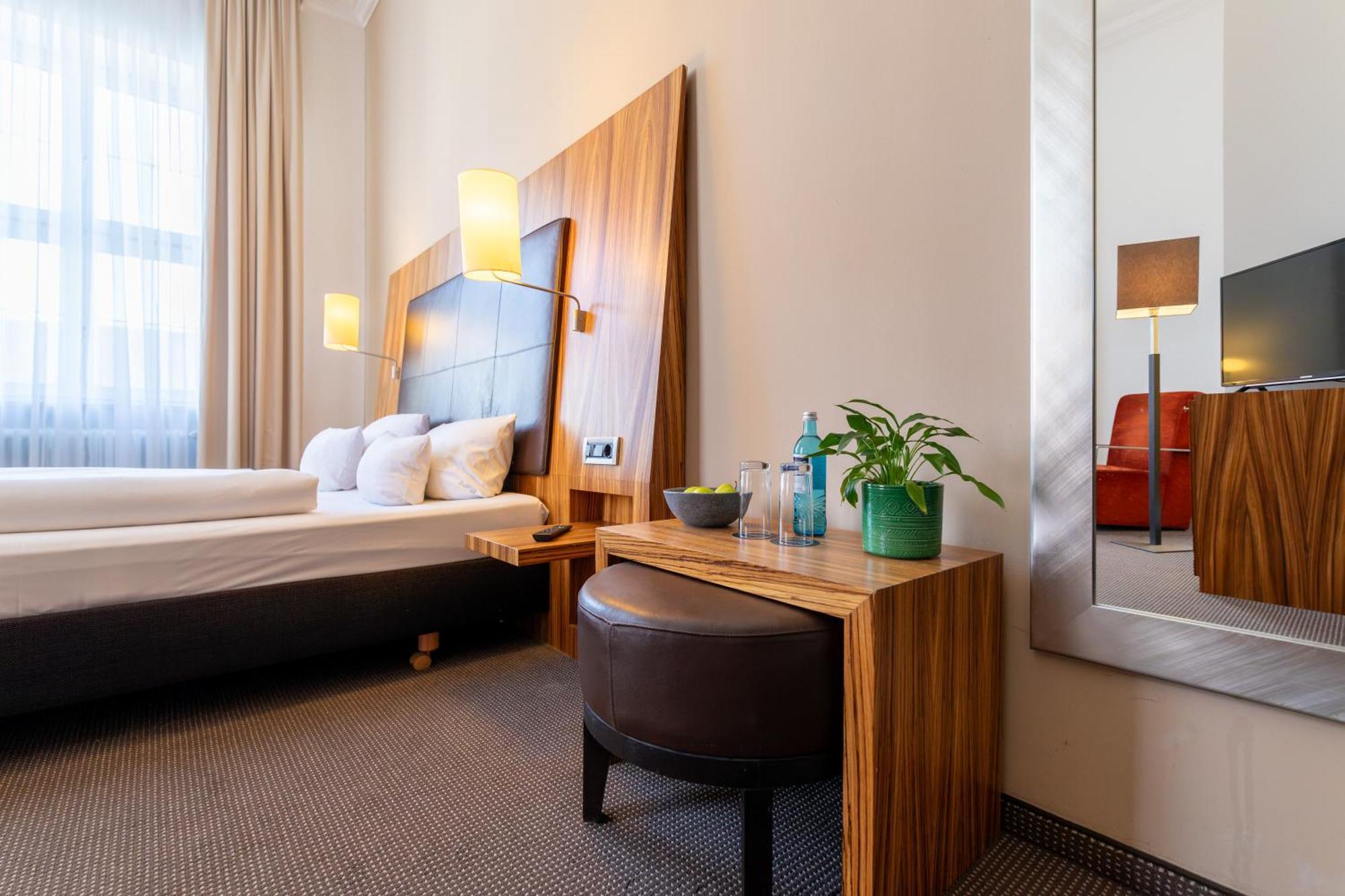 Herzogshof - Boutique-Hotel Am Dom 雷根斯堡 外观 照片