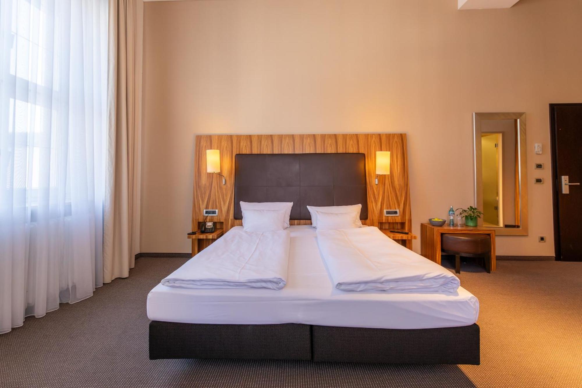 Herzogshof - Boutique-Hotel Am Dom 雷根斯堡 外观 照片