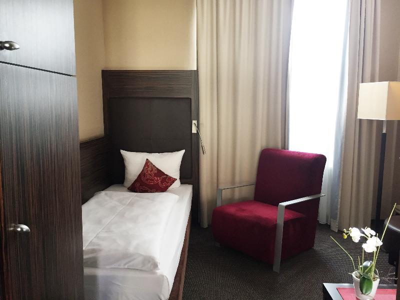 Herzogshof - Boutique-Hotel Am Dom 雷根斯堡 外观 照片